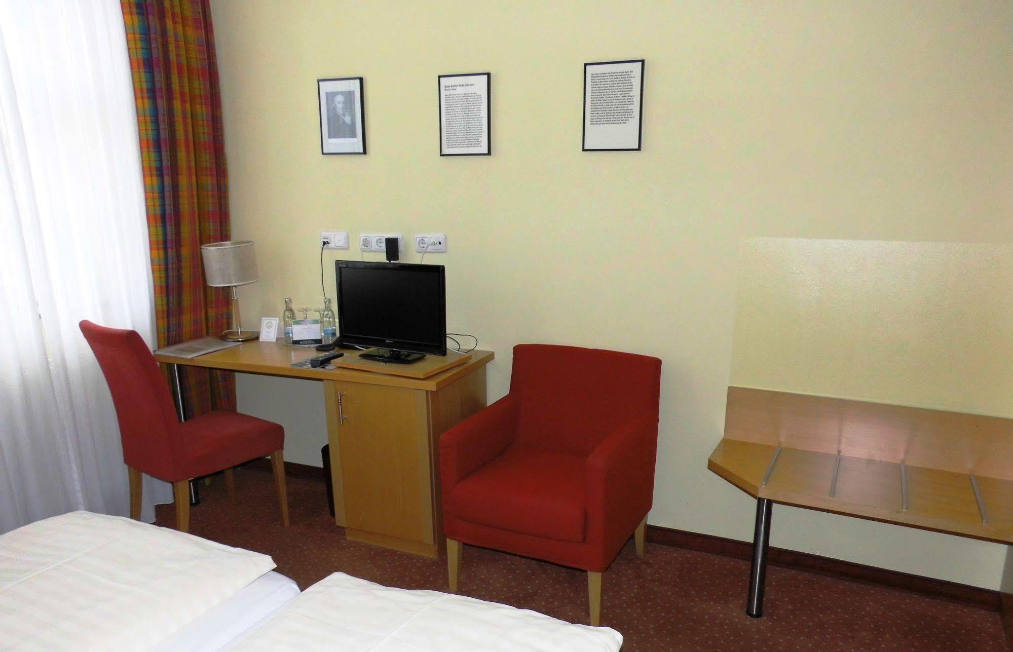 Hotel Erbenhof Веймар Екстер'єр фото