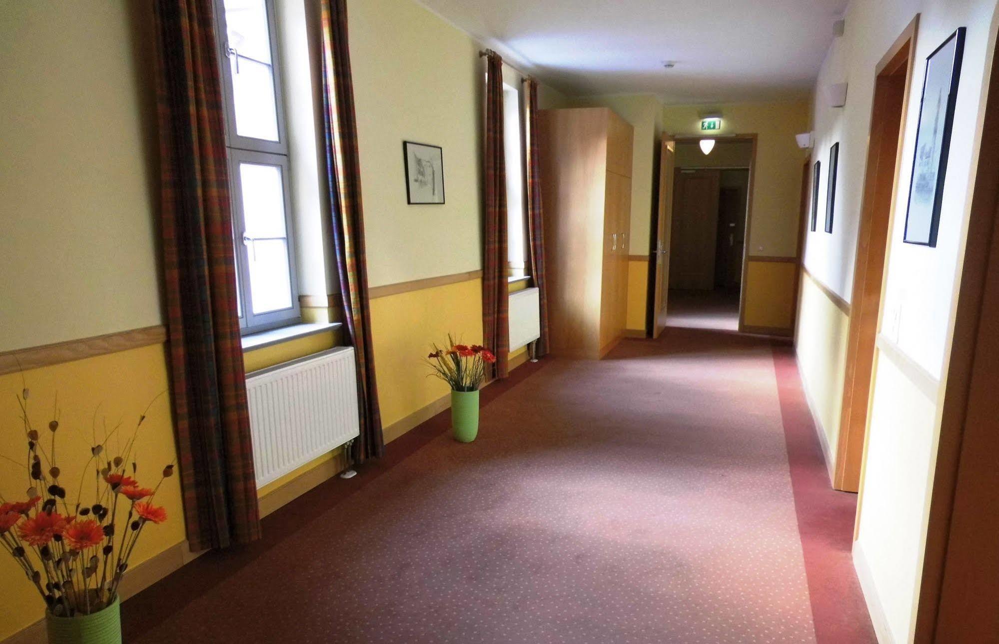 Hotel Erbenhof Веймар Екстер'єр фото